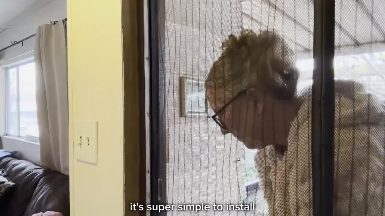 Self-Sealing Magnetic Screen Door